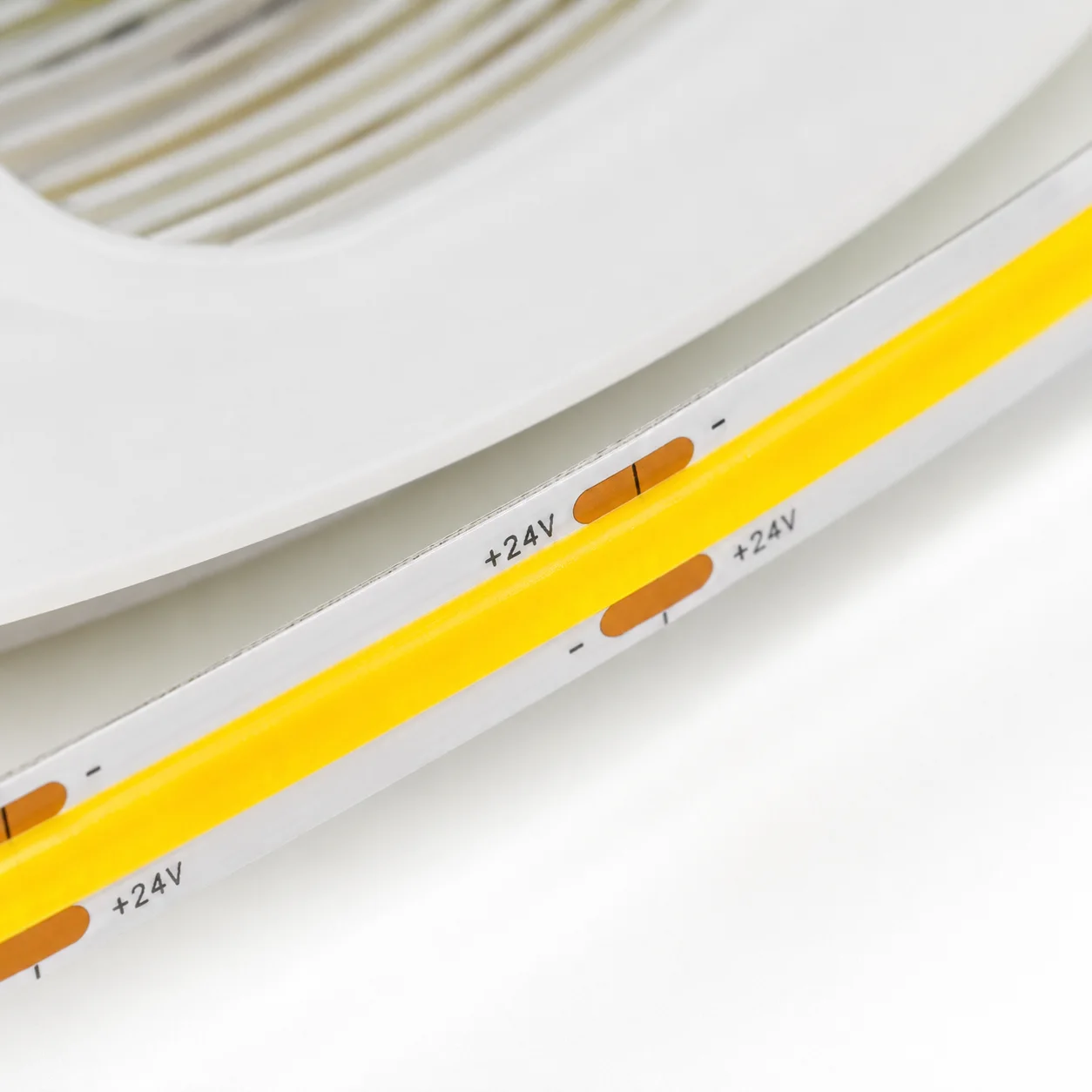 Ilumefy GlowLine 24V COB LED Strip - 320 LEDs/m, 10m